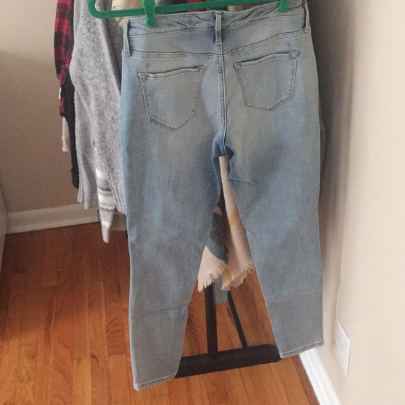 Mid Rise Skinny Jeans - Picture 4 of 4